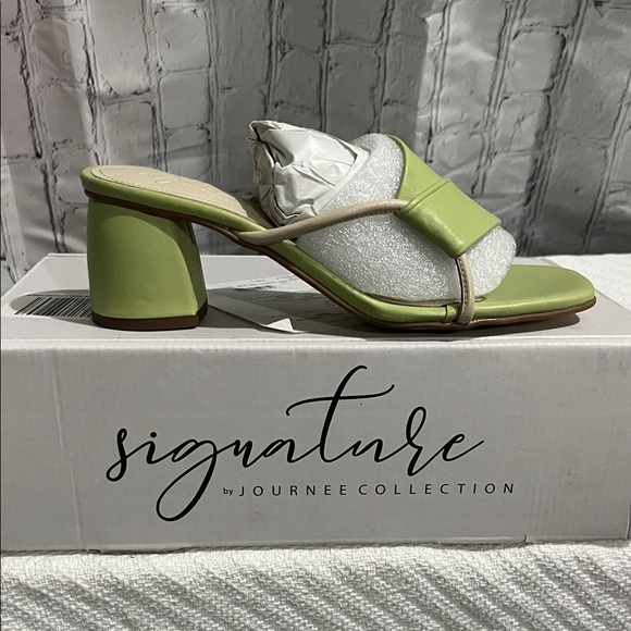 Josette Light Green Block Heel Sandals - Picture 2 of 3